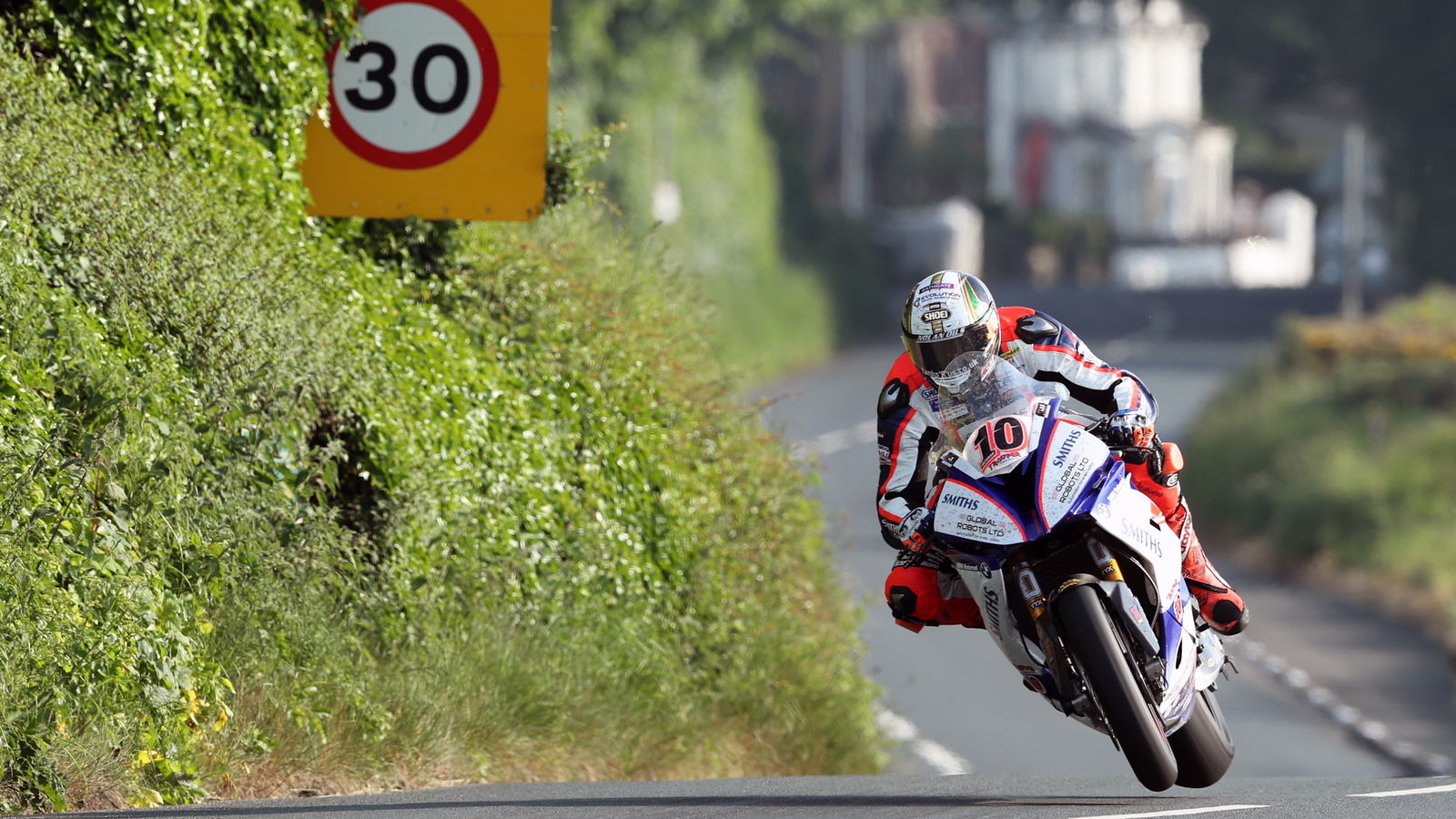TT 2018: Hickman throws hat in ring with personal best lap